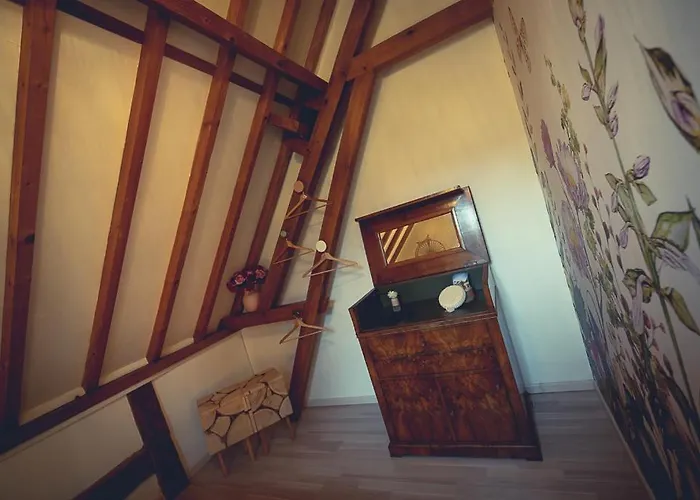 Apartment Romantique Dans Hyper Centre Wifi Troyes